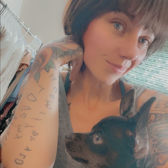 Meet your Posher, Christina - Picture 4 of 8